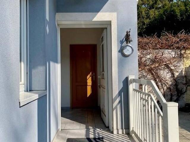 Immobilie in Wiener Neustadt - Geniales Familienhaus! Einziehen und Wohlfühlen! - Bild 1