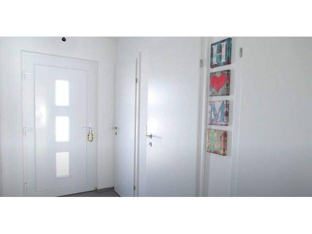 Immobilie in Zwölfaxing - Modernes Reihenhaus in Zwölfaxing - Ihr Leben auf der Blumenwiese mit Garten, Carport & offener Wohnküche - 449.000 € - Bild 2