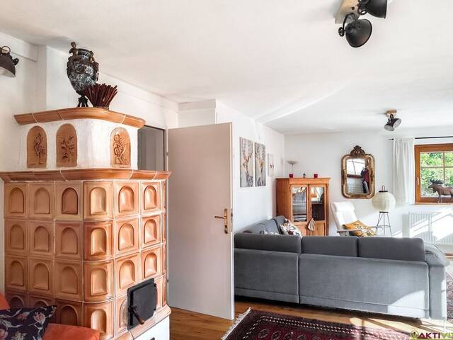 Immobilie in St. Oswald - Charmantes Ferienhaus in St. Oswald mit Terrasse, Garten und 6 Zimmern. - Bild 1