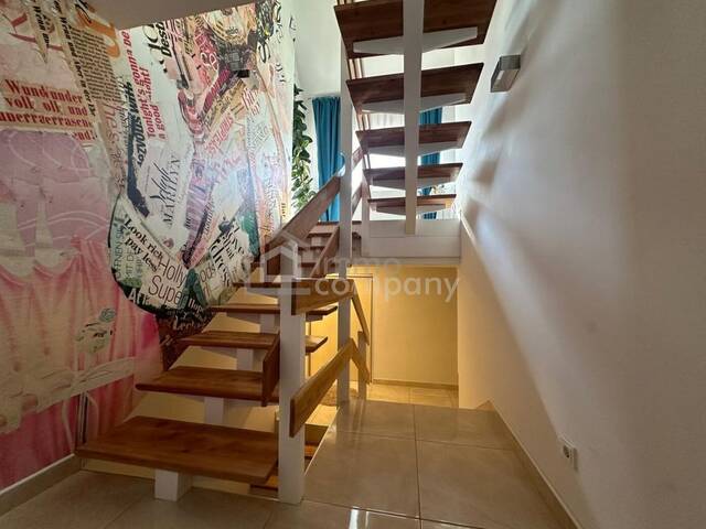 Immobilie in Eggendorf - Neuwertiges Zweifamilienhaus in Eggendorf, 7 Zimmer, Garten, Pool, Sauna und Garage - Ihr Traumhaus! - Bild 2