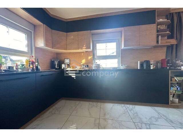 Immobilie in Eggendorf - Neuwertiges Zweifamilienhaus in Eggendorf, 7 Zimmer, Garten, Pool, Sauna und Garage - Ihr Traumhaus! - Bild 4