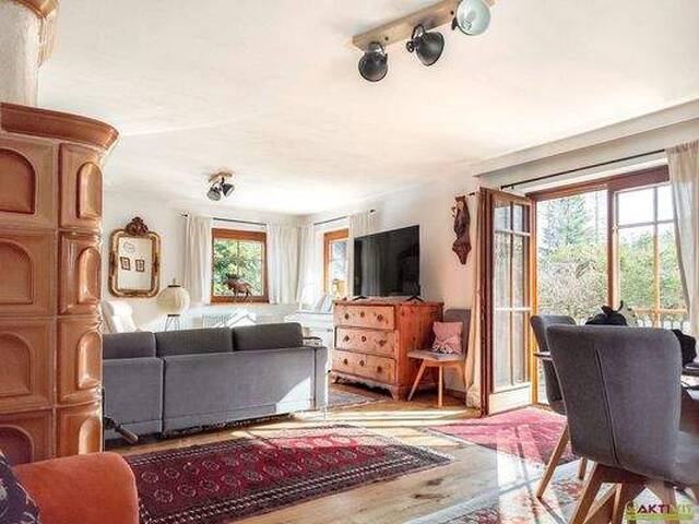 Immobilie in St. Oswald - Charmantes Ferienhaus in St. Oswald mit Terrasse, Garten und 6 Zimmern. - Bild 0