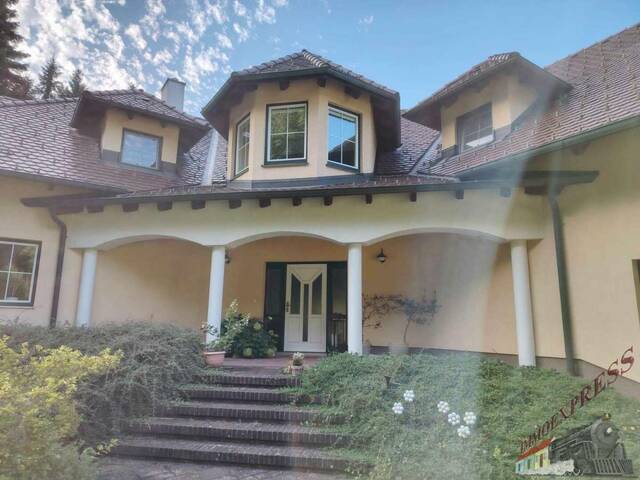 Immobilie in Kaumberg - Tolle Villa mit neuer PV-Anlage bietet viel Platz und ruhige, grüne Umgebung - nur ca. 38 min zur Stadtgrenze Wien! - Bild 3