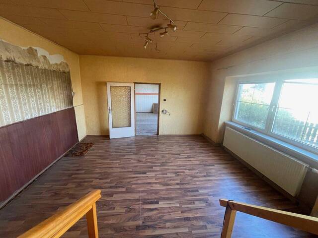 Immobilie in Mannersdorf am Leithagebirge - Wohnhaus in ruhige Randlage, Weitblick - auch für 2 Familien geeignet - Bild 3