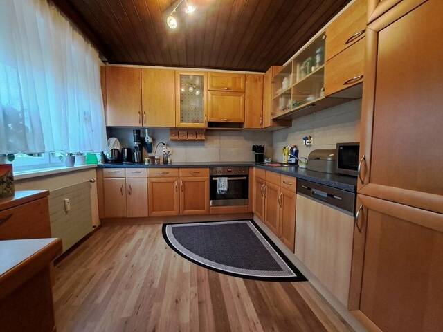 Immobilie in Bärnbach - Gepflegte 3-4-Zimmer-Wohnung mit Loggia, Klimaanlage und Garage - Bild 1