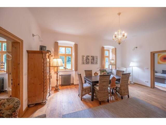 Immobilie in Klausen-Leopoldsdorf - Naturidylle in Klausen-Leopoldsdorf - Charmantes, revitalisiertes Forsthaus auf Pachtgrund - Bild 0