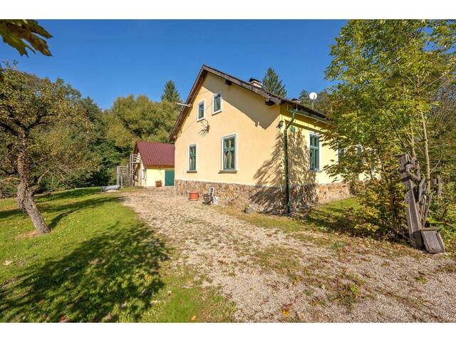 Immobilie in Klausen-Leopoldsdorf - Naturidylle in Klausen-Leopoldsdorf - Charmantes, revitalisiertes Forsthaus auf Pachtgrund - Bild 2