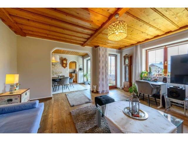 Immobilie in Obertraun - Leben, wo andere Urlaub machen - Haus mit Seeblick & Gästezimmer - Bild 3