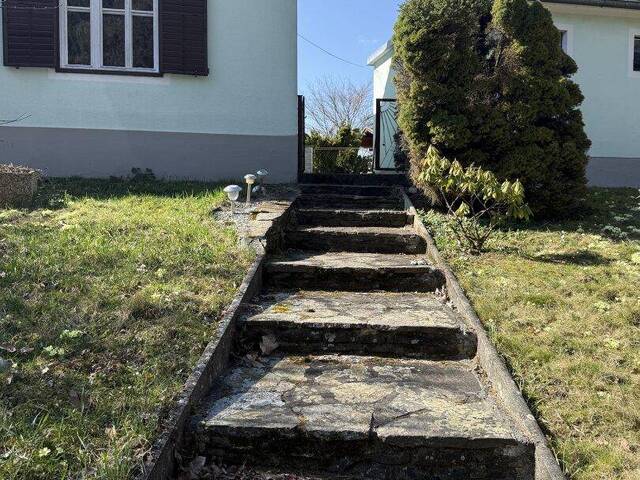 Immobilie in Burgauberg - Idyllisches Grundstück - Haus mit Potenzial in ruhiger Lage - Bild 1