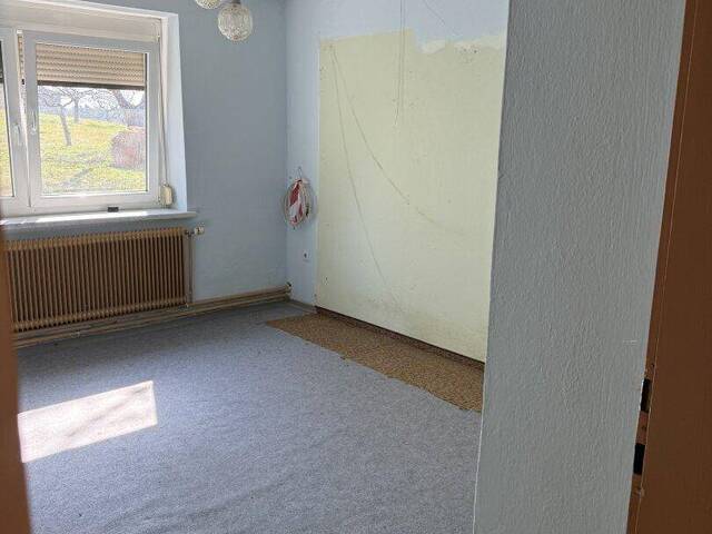 Immobilie in Burgauberg - Idyllisches Grundstück - Haus mit Potenzial in ruhiger Lage - Bild 4