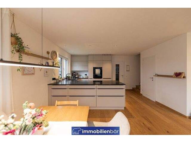 Immobilie in St. Pantaleon - Modernes Haus mit Garten & Doppelcarport - Neubauqualität nahe Salzburg - Bild 3