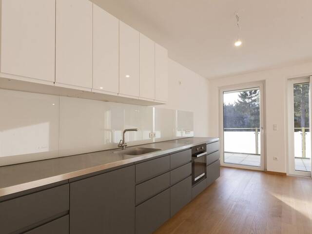 Immobilie in Maria Enzersdorf - Helle, großzügige 5-Zimmer Wohnung mit Grünblick auf Burg Liechtenstein | sofort bezugsbereit - Bild 2