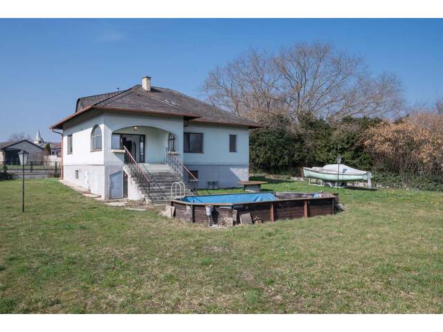 Immobilie in Breitenbrunn - Solides Wohnjuwel mit Potenzial - Ein Haus, das auf seinen nächsten Lebensabschnitt wartet - Bild 0