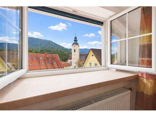 Immobilie in Metnitz - Charmantes Stadthaus m. Wintergarten, Kachelofen & vielseitigem Nutzungspotential i. Herzen Metnitz - Bild 3