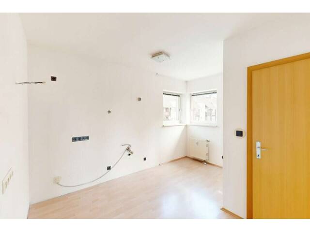 Immobilie in Kalsdorf bei Graz - Großzügige und helle 2-Zimmer-Balkonwohnung mit 72,17m² & Tiefgaragenstellplatz - Bild 3