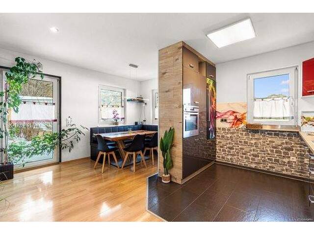 Immobilie in Reutte - Mehr als man auf den ersten Blick sieht! Charmantes Einfamilienhaus in Reutte - Bild 3