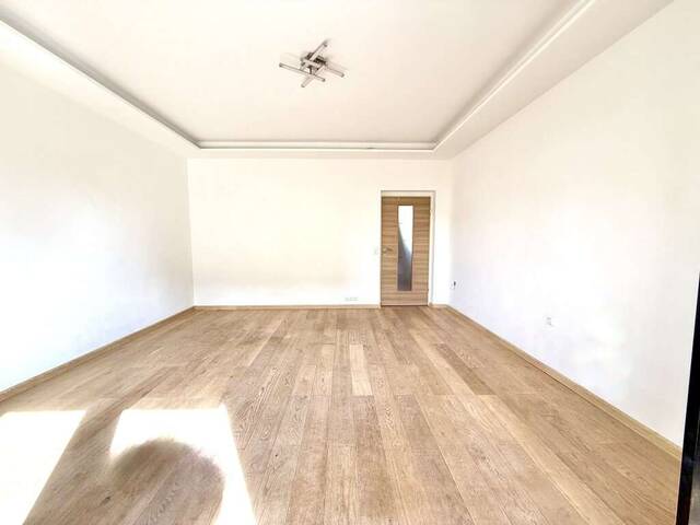 Immobilie in Traun - 3-Zimmer Erdgeschoßwohnung mit Balkon & Garage! - Bild 1