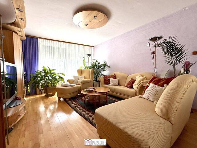 Immobilie in Maria Enzersdorf - Helle 3-Zimmer Eigentumswohnung mit Loggia in Maria Enzersdorf - möbliert mit großem Keller - Bild 2