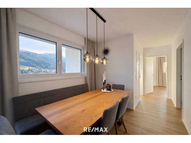 Immobilie in Hall in Tirol - Attraktive 4-Zimmer-Wohnung mit Südbalkon und zwei Tiefgaragenplätzen in Hall in Tirol - Bild 2
