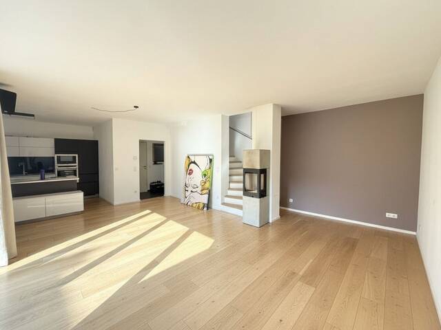 Immobilie in Perchtoldsdorf - Moderne Doppelhaushälfte in Perchtoldsdorf, 6 Zimmer, Garten, Garage, Solarenergie inklusive! - Bild 0