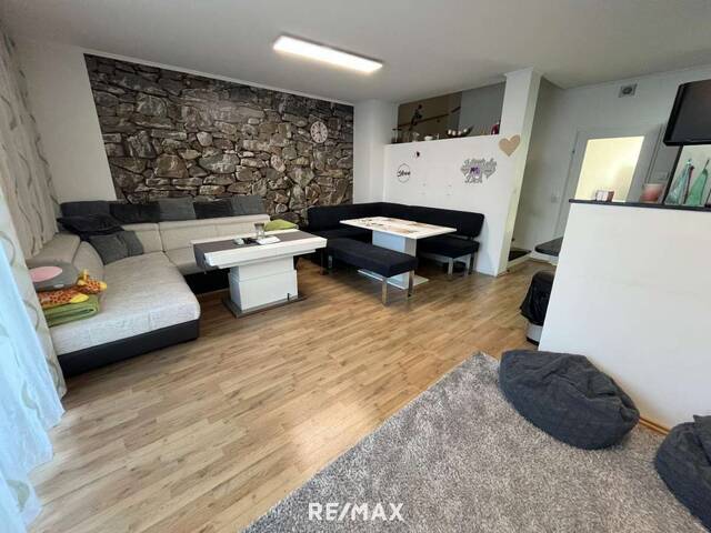 Immobilie in Eggendorf - Wunderschönes, großzügiges Reihenhaus mit Terrasse und Garten - Bild 0