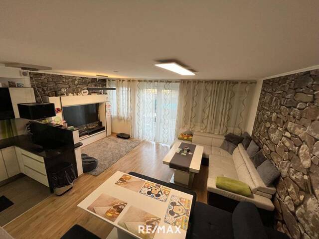 Immobilie in Eggendorf - Wunderschönes, großzügiges Reihenhaus mit Terrasse und Garten - Bild 3