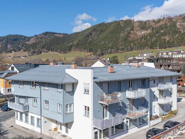 Immobilie in Schladming - Premium-Lage: Stilvolle 51 m² DG-Wohnung im Herzen von Schladming - Bild 0
