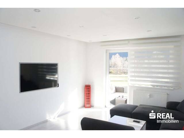 Immobilie in Höfen - Tolle 3-Zimmer Wohnung in bester Lage von Höfen - Bild 1