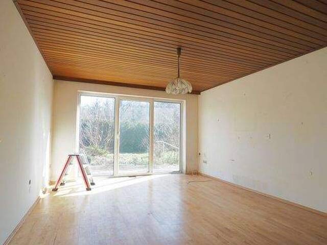 Immobilie in Neuzeug / Neuzeug - EINFAMILIENHAUS MIT VIEL POTENZIAL - Bild 2