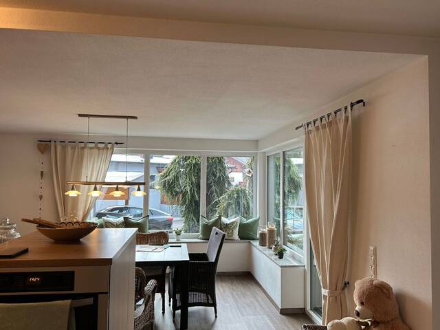 Immobilie in Stans - Großzügige Erdgeschosswohnung in Stams - stilvoll eingerichtet auf 128 m² mit Garten und Terrasse - Bild 0