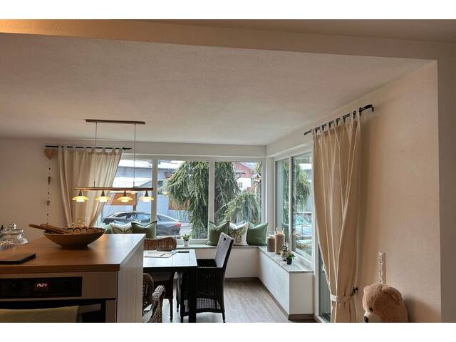 Immobilie in Stans - Großzügige Erdgeschosswohnung in Stams - stilvoll eingerichtet auf 128 m² mit Garten und Terrasse - Bild 3