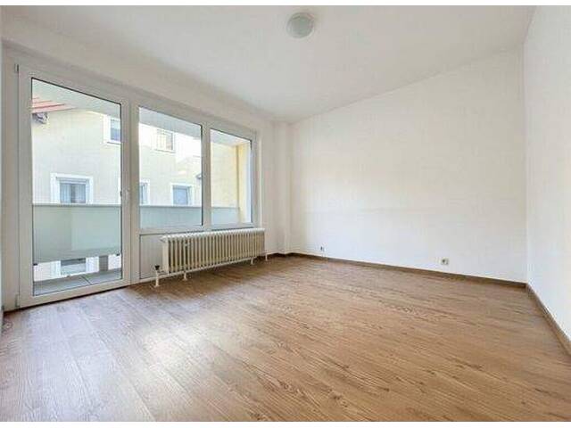 Immobilie in Schwaz - 4-Zimmer-Wohnung mit mehreren Balkonen und Lift in Schwaz - Bild 2