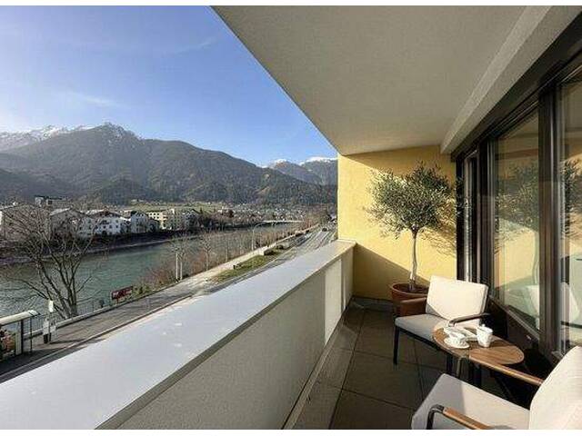 Immobilie in Schwaz - Attraktive 3-Zimmer-Wohnung mit Balkon und Lift - auch kombinierbar mit weiterer Einheit - Bild 1