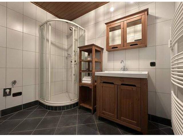 Immobilie in Schwaz - Attraktive 3-Zimmer-Wohnung mit Balkon und Lift - auch kombinierbar mit weiterer Einheit - Bild 2