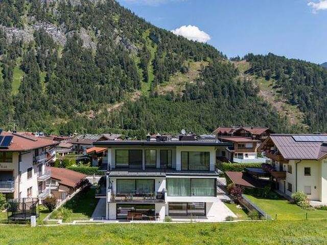 Immobilie in Pertisau - Großzügige Dachgeschoss-Residenz direkt am Golfplatz - Bild 0
