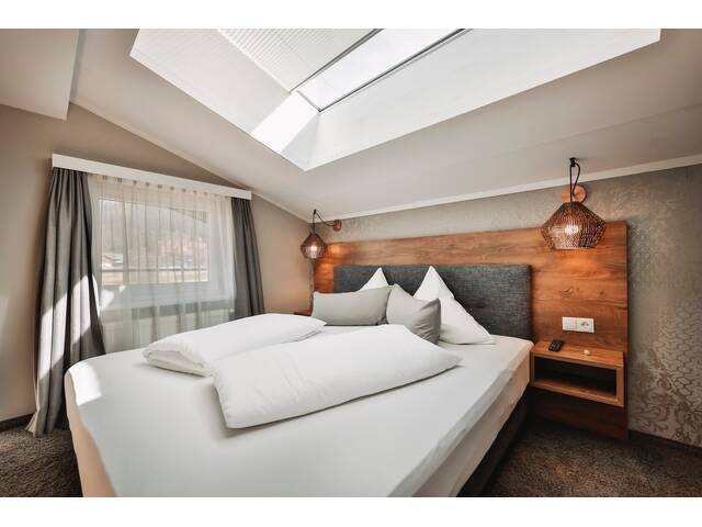 Immobilie in Seefeld in Tirol - INVESTOREN AUFGEPASST: Vollmöbliertes LUXUS-APARTMENT in TOPLAGE von Seefeld ab sofort zu kaufen! - Bild 3