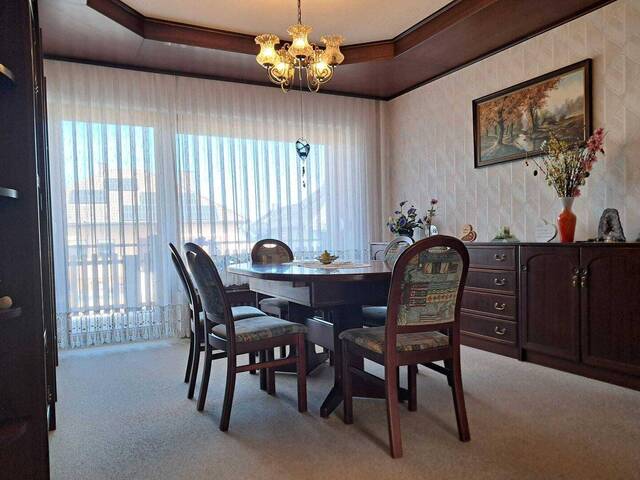 Immobilie in Neusiedl an der Zaya - Perfekt geschnittenes Einfamilienhaus in Neusiedl/Zaya - thermisch saniert, Photovoltaikanlage, Weinkeller, Brunnen usw. - Bild 4