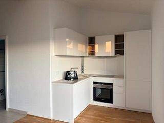 Immobilie in Eggelsberg - Schöne barrierefreie 2-Zi.-Eigentumswohnung in guter Lage mit großem Balkon und Aufzug - 776 - Bild 1