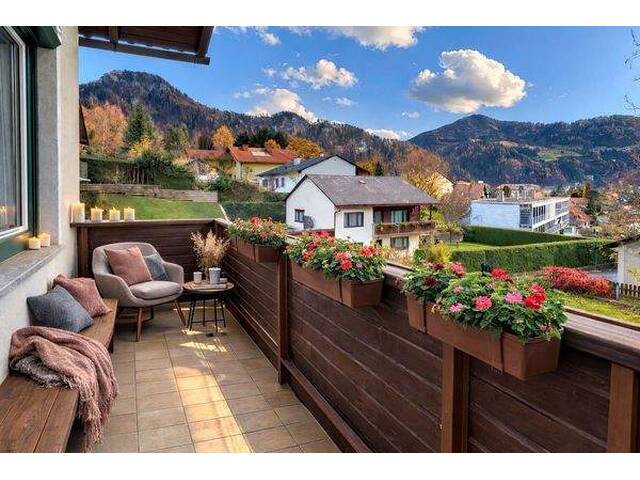 Immobilie in Frohnleiten - Chamantes Einfamilienhaus ruhig im Grünen mit Blick über die Dächer - Bild 1