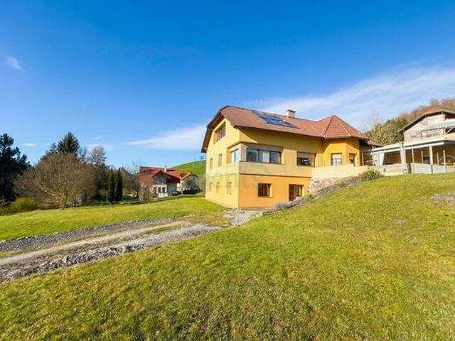 Immobilie in Waidhofen an der Ybbs - Großzügiges Einfamilienhaus mit Doppelgarage, Sonnenterrasse und viel Platz zum Leben - Bild 0