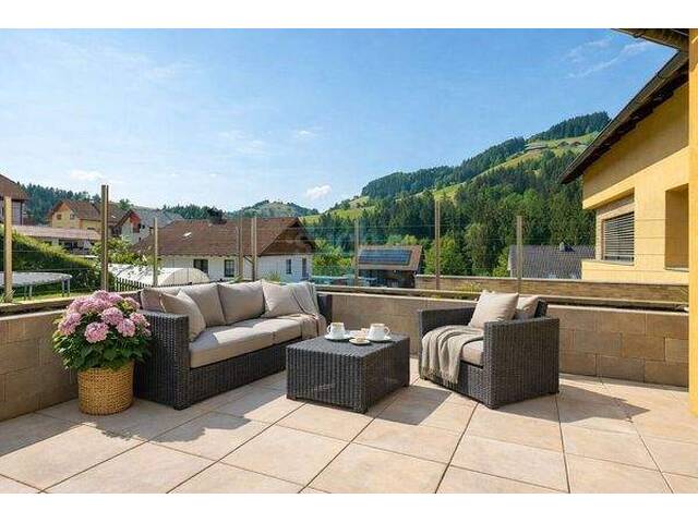 Immobilie in Waidhofen an der Ybbs - Großzügiges Einfamilienhaus mit Doppelgarage, Sonnenterrasse und viel Platz zum Leben - Bild 2