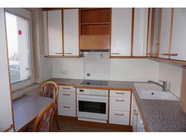 Immobilie in Hörsching - Gepflegte 3-Zimmer-Wohnung mit Garage in Hörsching – Top-Substanz trifft zentrale Bestlage“ „Zentrales Wohnglück mit Kachelofen: Viel Raum für Ihre eigenen Gestaltungsideen!“ - Bild 3