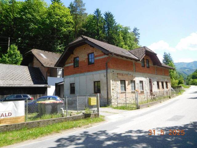 Immobilie in St. Veit an der Gölsen - Mehrparteienhaus (zur Eigennutzung, als Anlageobjekt und/oder gewerblich) Provisionsfrei! - Bild 0