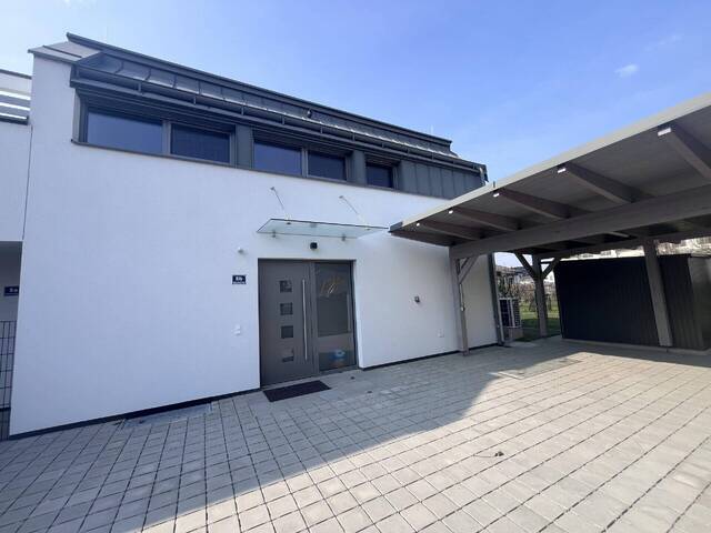 Immobilie in Guntramsdorf - Erstbezug !! Traumhafte Doppelhaushälfte , Wohnkeller mit Garten und 2 Stellplätzen! - Bild 1