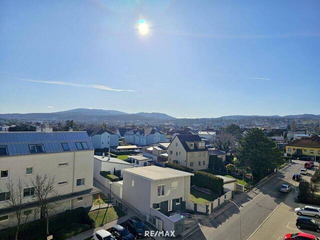 Immobilie in Brunn am Gebirge - SÜD-LOGGIA mit ca.17,64m² - 5. LIFTSTOCK - WEITBLICK - UNEINSEHBAR - RUHIG - 2026 TEILRENOVIERT - Bild 2