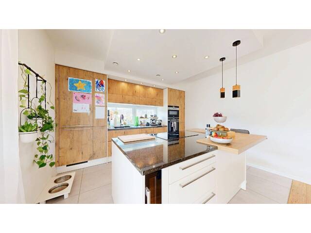 Immobilie in Pitten - Phantastisches, neuwertiges Einfamilienhaus mit großem Garten | 4 Zimmer - 147 m² | Carport | PV-Anlage u.v.m. - Bild 4