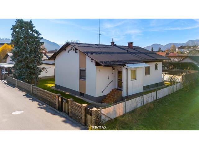 Immobilie in Feldkirchen in Kärnten - Elegantes Wohnhaus mit Pool und Sauna in zentraler Lage von Feldkirchen - Bild 3