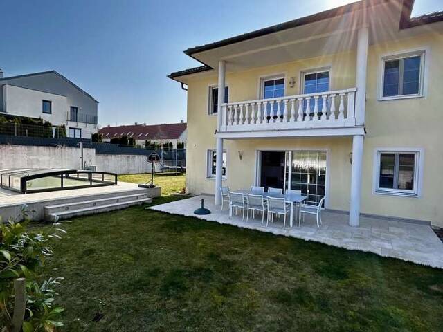 Immobilie in Würnitz - Exklusives Einfamilienhaus mit Pool und hochwertiger Ausstattung in Würnitz - Bild 0