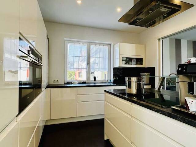 Immobilie in Würnitz - Exklusives Einfamilienhaus mit Pool und hochwertiger Ausstattung in Würnitz - Bild 2