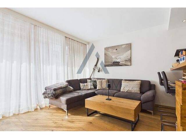 Immobilie in Kitzbühel - Möbliertes Reihenhaus mit Garten, Sauna und Hahnenkamm-Blick - Bild 1